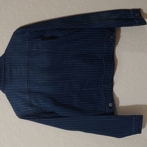 Jean Jacket - Picture 2 of 4